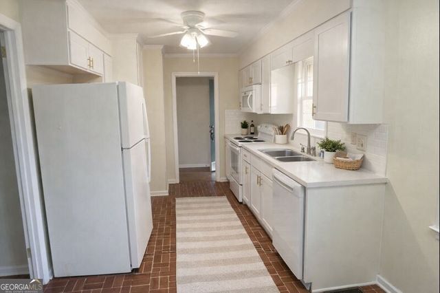 102 Starmount Drive, Valdosta, GA 31602