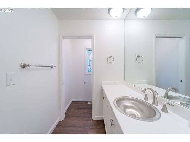 4901 Sw HUMPHREY PARK, Portland, OR 97221