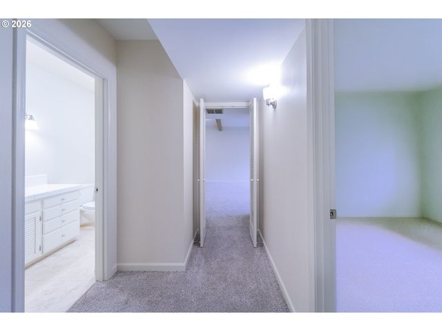 4901 Sw HUMPHREY PARK, Portland, OR 97221