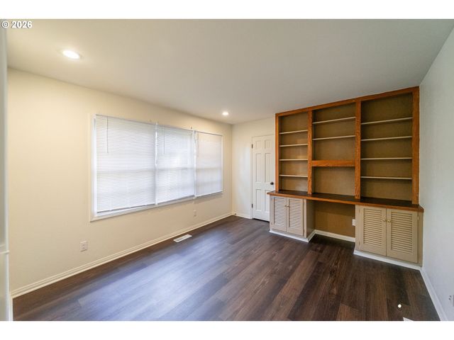 4901 Sw HUMPHREY PARK, Portland, OR 97221