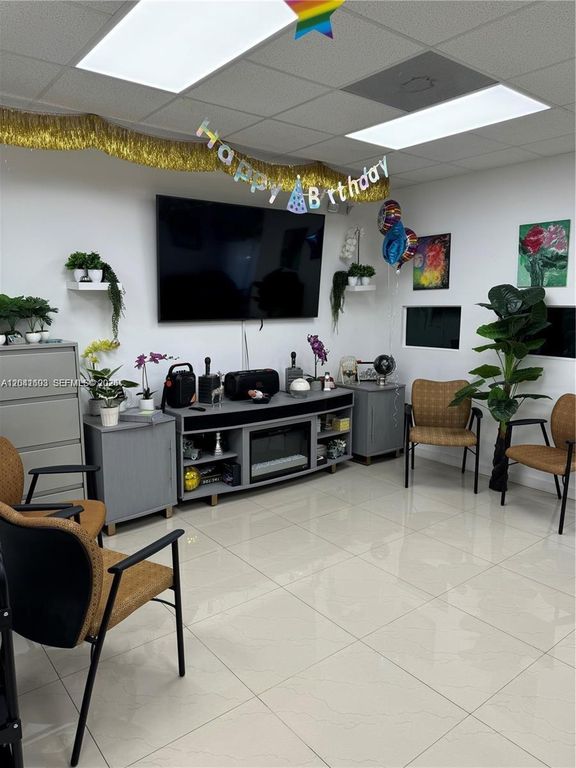 0000 W 20th Ln, Hialeah, FL 33016