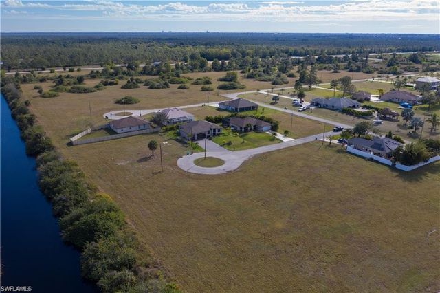 3923 NW 33rd PL, Cape Coral, FL 33993