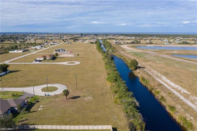 3923 NW 33rd PL, Cape Coral, FL 33993