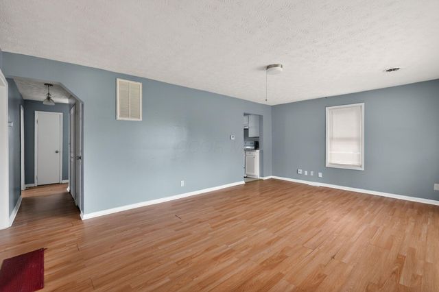 844 Westphal Avenue, Columbus, OH 43213