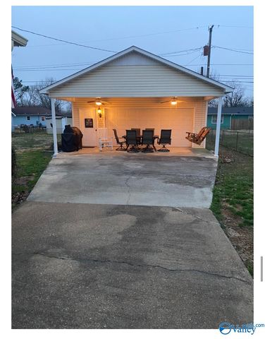 817 Chambers Drive, Huntsville, AL 35801