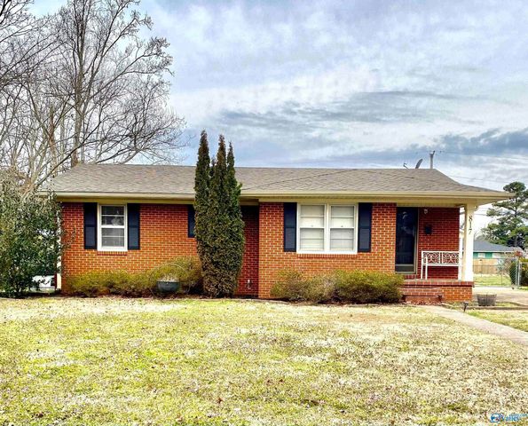 817 Chambers Drive, Huntsville, AL 35801
