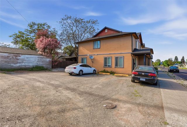 803 W Knox Ave, Spokane, WA 99205