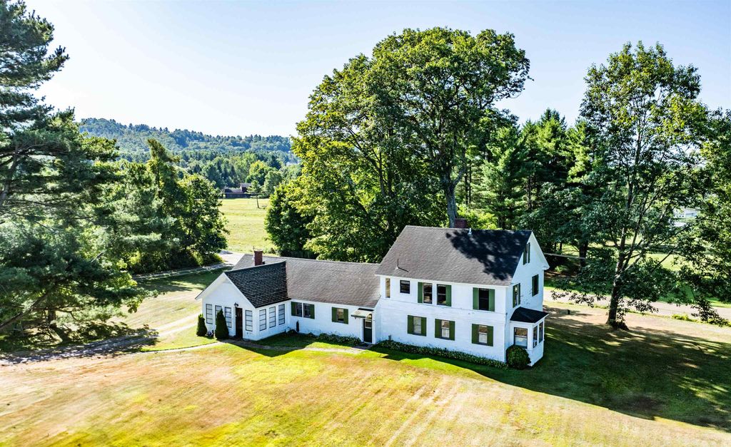 220 Lindsay Road, Derby, VT 05829