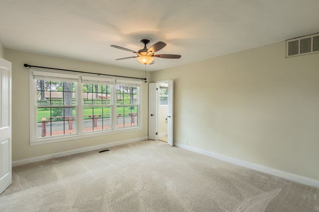 1312 W Lavender Lane, Arlington, TX 76013