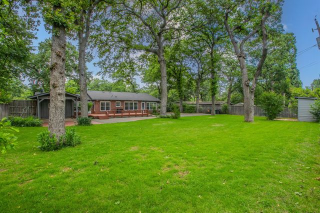 1312 W Lavender Lane, Arlington, TX 76013