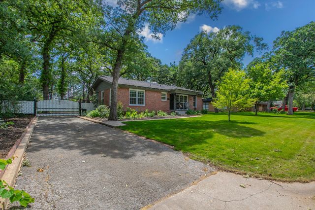 1312 W Lavender Lane, Arlington, TX 76013