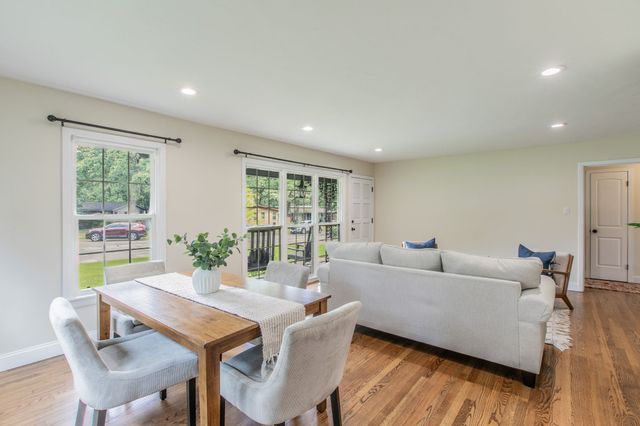 1312 W Lavender Lane, Arlington, TX 76013