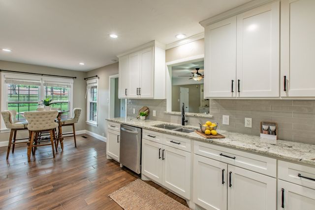 1312 W Lavender Lane, Arlington, TX 76013