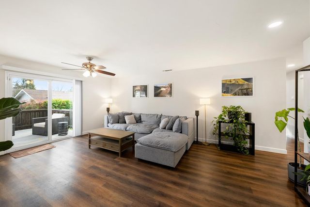 970 Sierra View Cir, Auburn, CA 95603