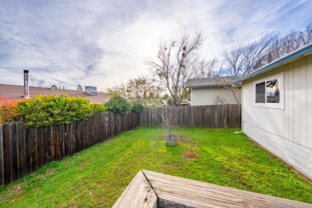 970 Sierra View Cir, Auburn, CA 95603