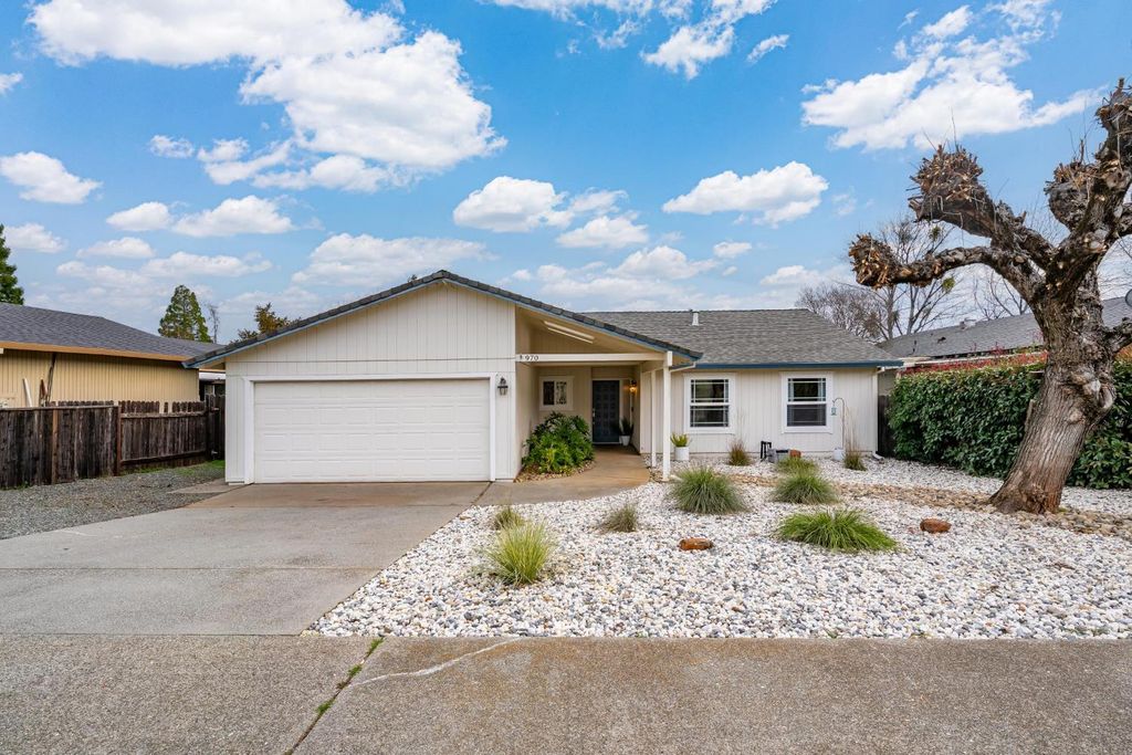 970 Sierra View Cir, Auburn, CA 95603