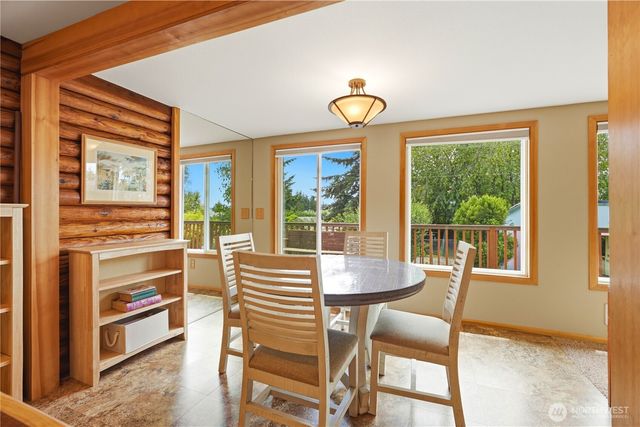840 Wolverine Place, Camano Island, WA 98282