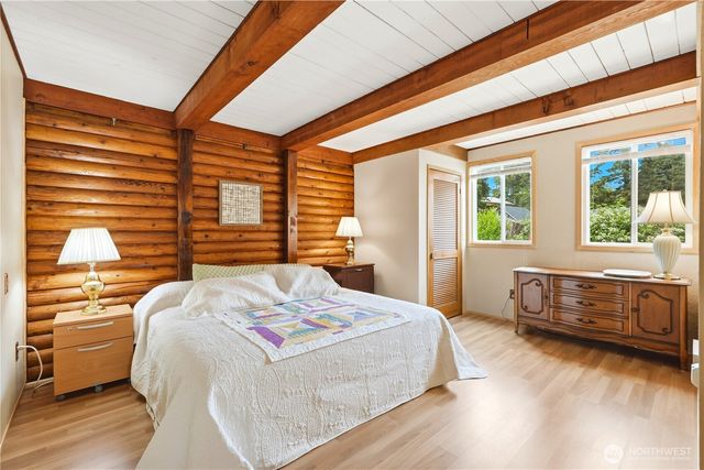 840 Wolverine Place, Camano Island, WA 98282