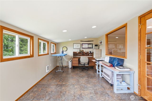 840 Wolverine Place, Camano Island, WA 98282