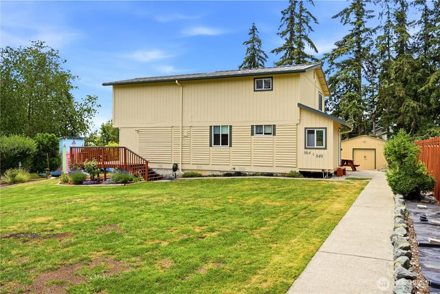 840 Wolverine Place, Camano Island, WA 98282