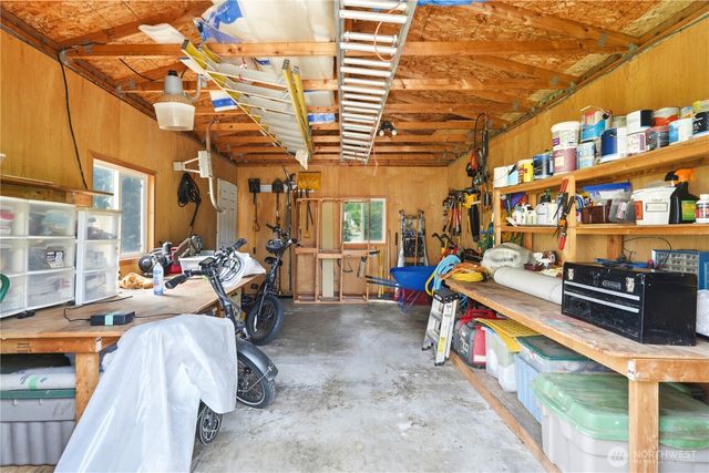 840 Wolverine Place, Camano Island, WA 98282