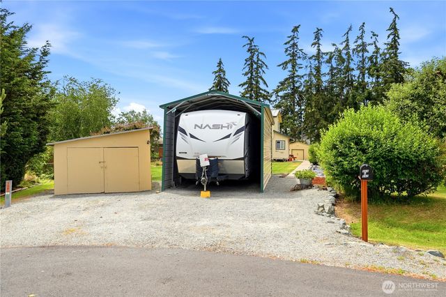840 Wolverine Place, Camano Island, WA 98282