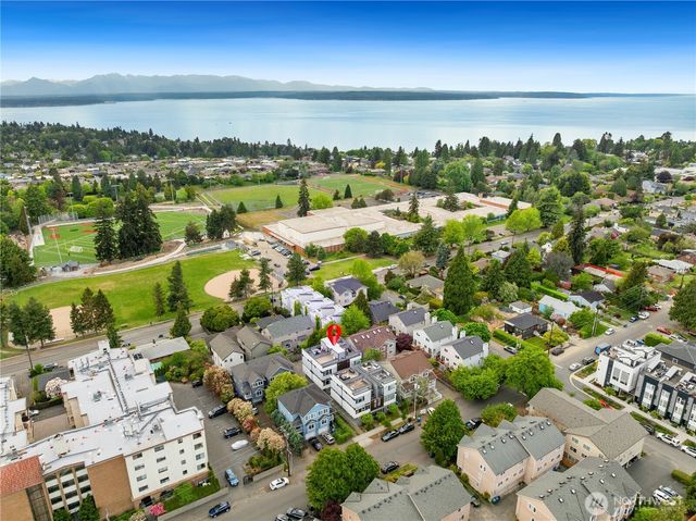 9043 C Mary Avenue NW, Seattle, WA 98117