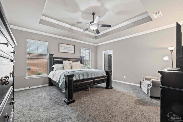 5442 Southlake Dr, Pace, FL 32571