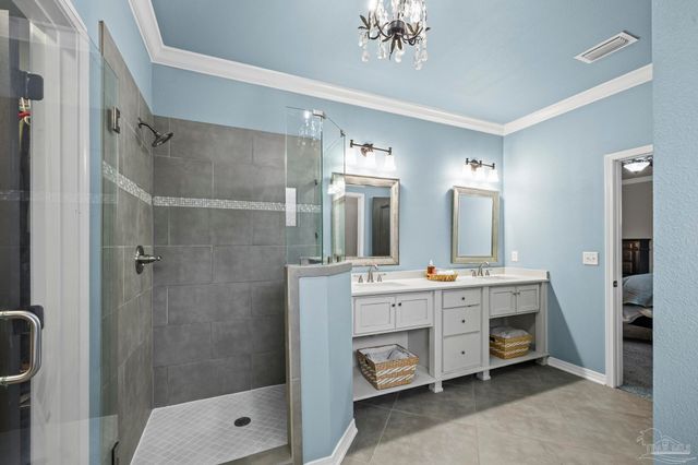 5442 Southlake Dr, Pace, FL 32571