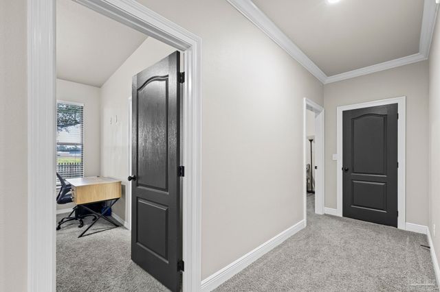 5442 Southlake Dr, Pace, FL 32571