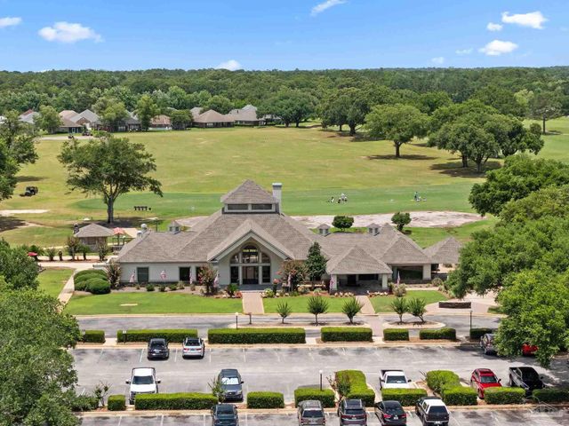 5442 Southlake Dr, Pace, FL 32571