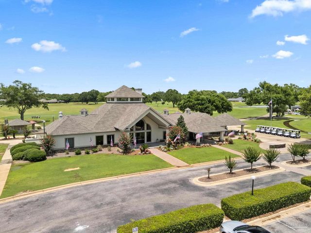 5442 Southlake Dr, Pace, FL 32571