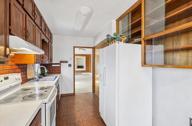 3805 Bowdoin Street, Des Moines, IA 50313