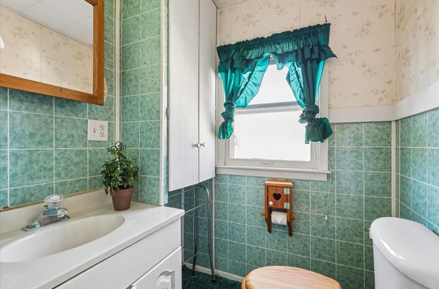 3805 Bowdoin Street, Des Moines, IA 50313