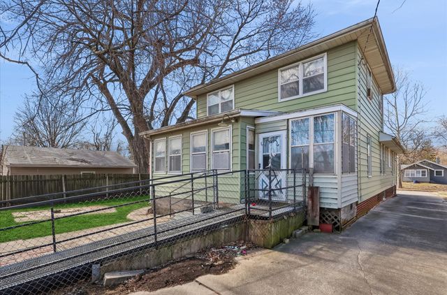 3805 Bowdoin Street, Des Moines, IA 50313