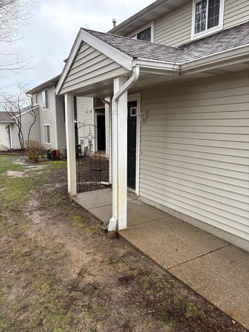 213 Hunters Lane Ne 21, Rockford City, MI 49341