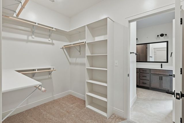 5863 ARBOR POINTE PKY, Columbia, MO 65202