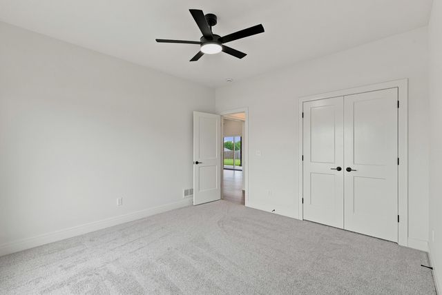 5863 ARBOR POINTE PKY, Columbia, MO 65202