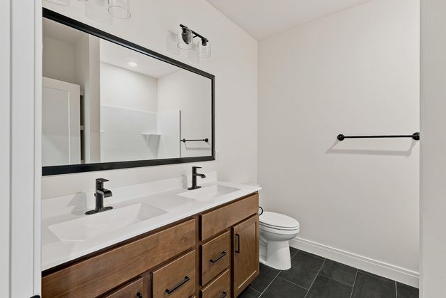 5863 ARBOR POINTE PKY, Columbia, MO 65202