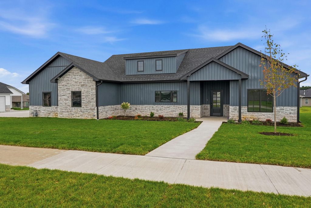 5863 ARBOR POINTE PKY, Columbia, MO 65202