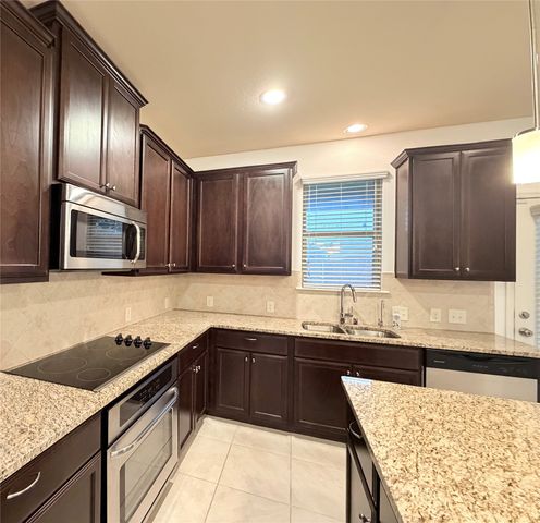 305 Rustic Oak Lane, Mckinney, TX 75072