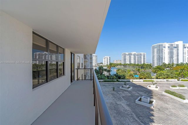 18151 NE 31st Ct 602, Aventura, FL 33160