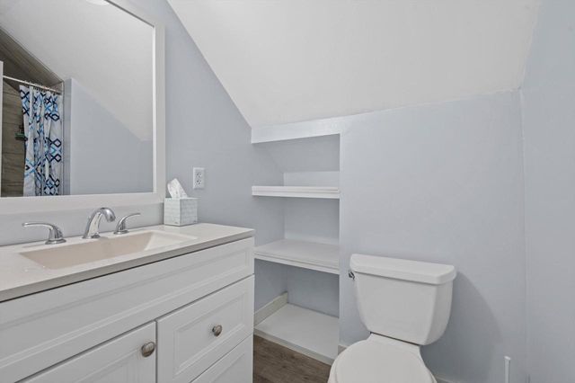 521 S 67th STREET, Milwaukee, WI 53214