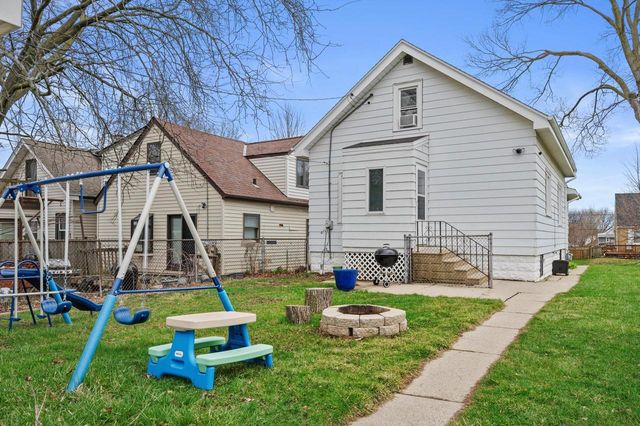 521 S 67th STREET, Milwaukee, WI 53214