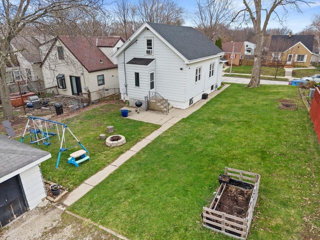 521 S 67th STREET, Milwaukee, WI 53214