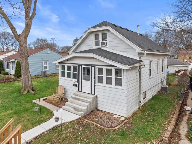 521 S 67th STREET, Milwaukee, WI 53214