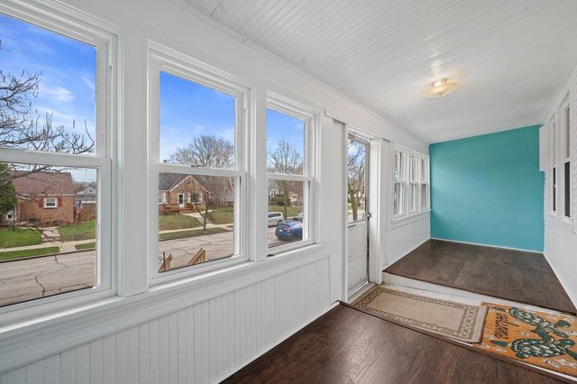 521 S 67th STREET, Milwaukee, WI 53214