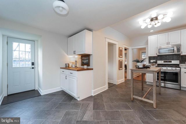 516 N ROCK GLEN RD, Baltimore, MD 21229