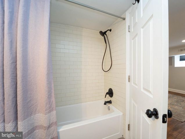 516 N ROCK GLEN RD, Baltimore, MD 21229