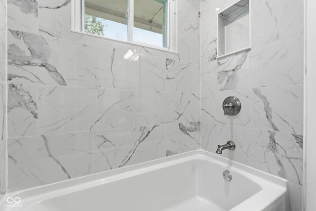 10735 Vali Drive, Carmel, IN 46280